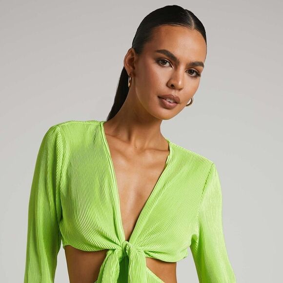 SHOWPO‎ ELOWEN PLISSE LONG SLEEVE TIE FRONT TOP IN LIME - Picture 1 of 7